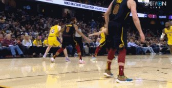 1647952596575020166.gif 2022_0322_2059fd4eg00r94sgb00zfc0009c004tc.gif