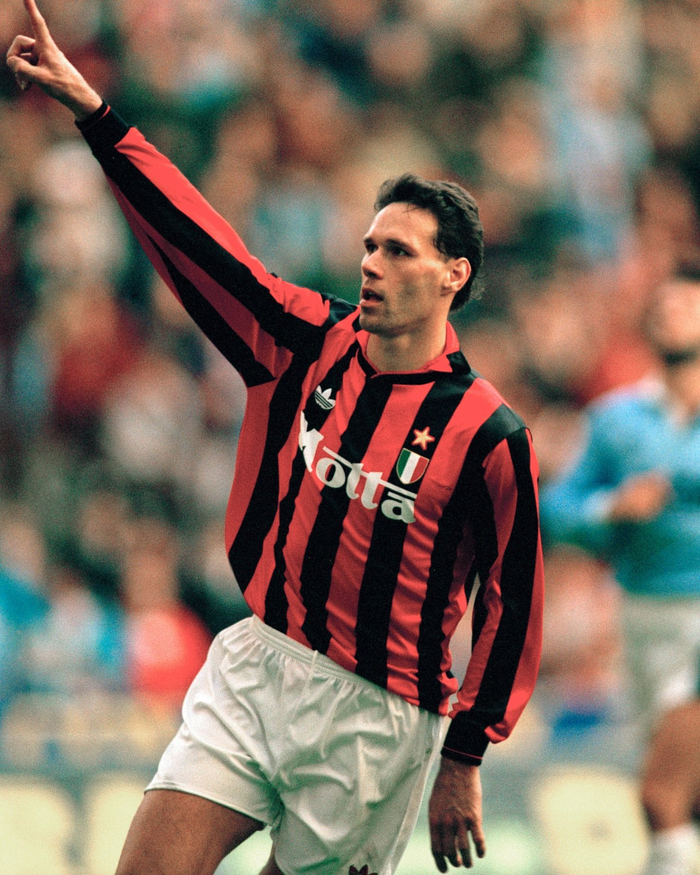 开云体育下载-米兰老照片回顾范巴斯滕时代|AC米兰|ac米兰_新浪新闻